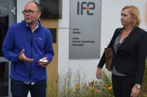 Forskningsleder for solenergi på IFE, Erik Marstein og Kunnskapsbyens Trine Kopstad Berentsen, som leder Solenergiklyngen, ser begge lyst på fremtidsutsiktene for bransjen.